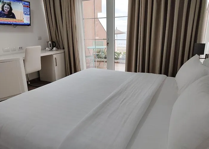 Отель Prestige Durres 5*