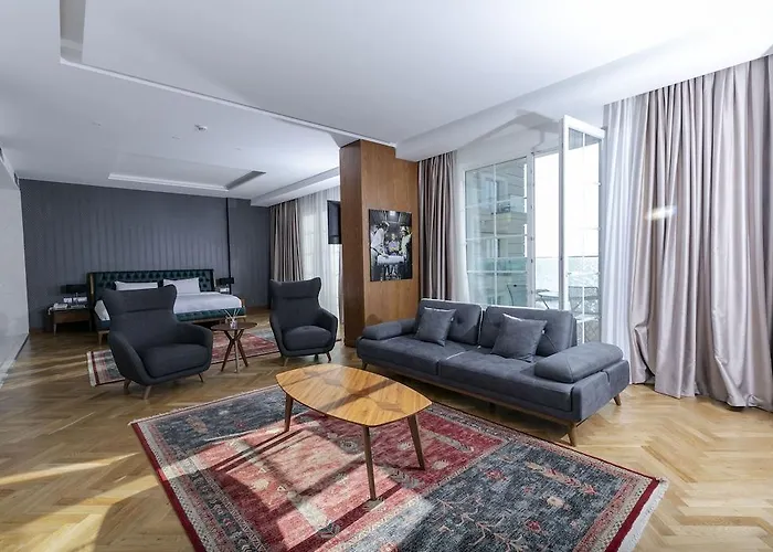 Prestige Durres Отель