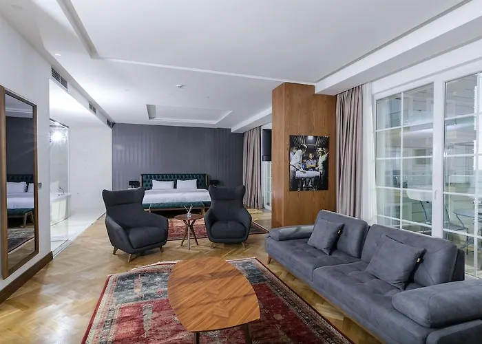 Prestige Durres Отель