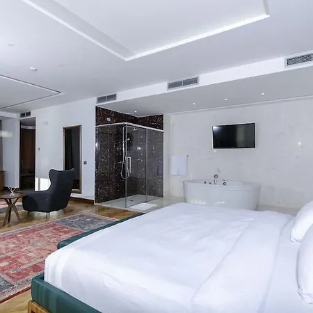 Prestige Durres ホテル 5*